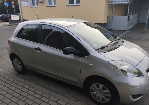 Toyota Yaris cena 10100 przebieg: 285724, rok produkcji 2009 z Krapkowice małe 79